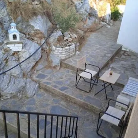 Casa de Férias μπροστά στο ναυάγιο καλή τύχη Tríkeri