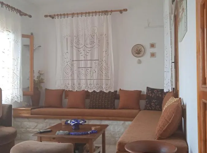 μπροστά στο ναυάγιο καλή τύχη *