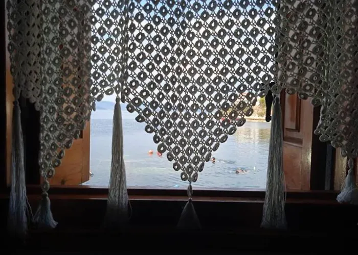 μπροστά στο ναυάγιο καλή τύχη