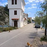 μπροστά στο ναυάγιο καλή τύχη Holiday home *