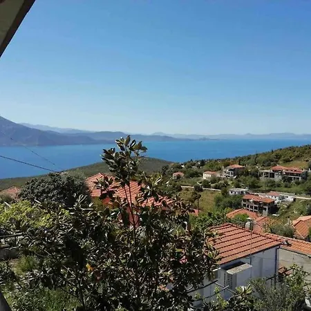 σπίτι με απεριόριστη θέα Ferienhaus Tríkeri