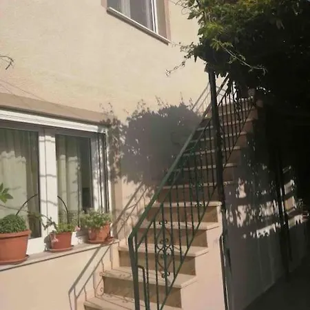 σπίτι με απεριόριστη θέα Tríkeri