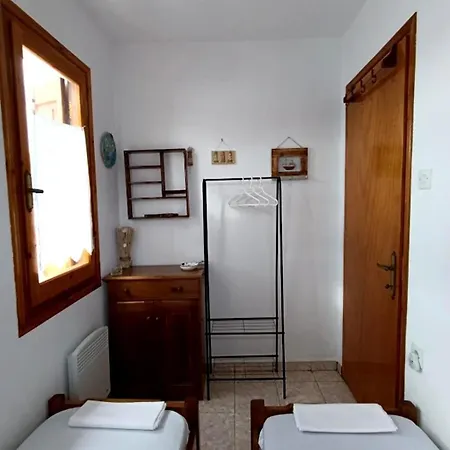 μπροστά στο ναυάγιο καλή τύχη