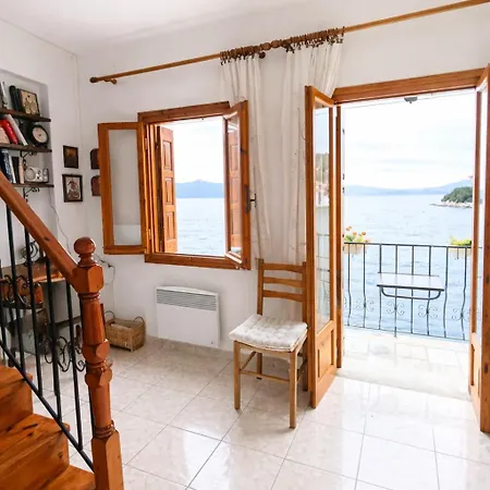 μπροστά στο ναυάγιο καλή τύχη Nyaraló *
