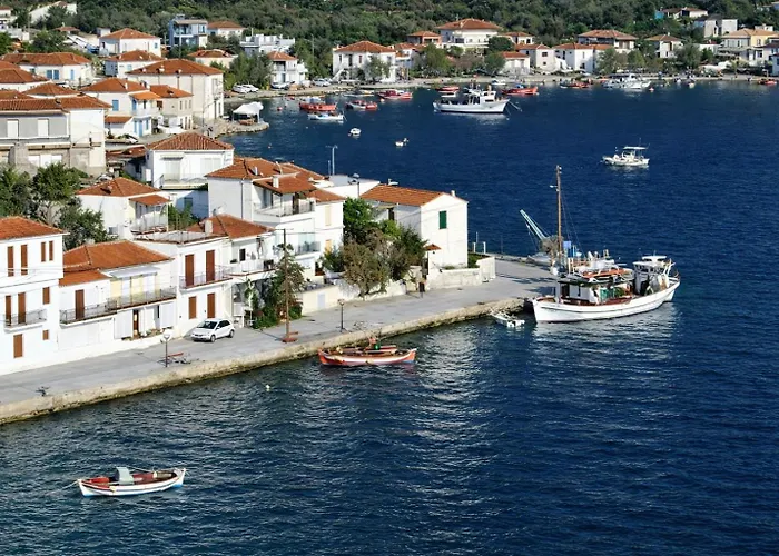 μπροστά στο ναυάγιο καλή τύχη